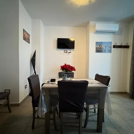 Apartment Patane House's