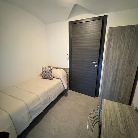 アパート Patane House's